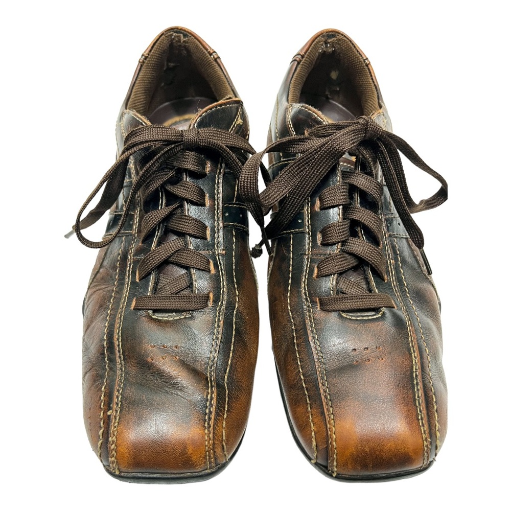Men’s Skechers relaxed step sneaker with leather